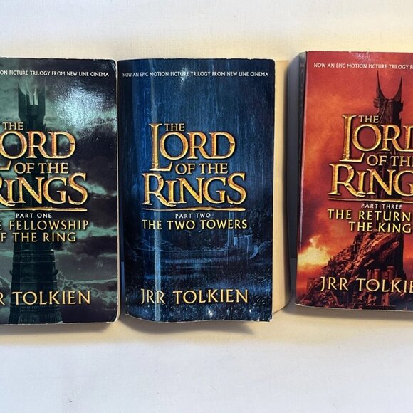 Vintage The Lord of the Rings Trilogy Box Set J.R.R. Tolkien (2002) Paperback - Picture 2 of 6